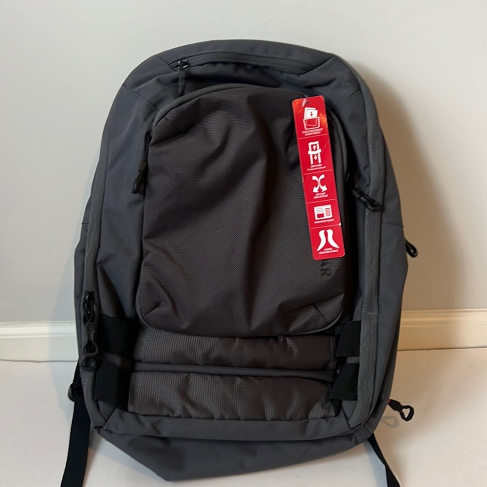 Swiss Gear Grey Backpack! NWT! Super spacious, plenty of storage & pockets